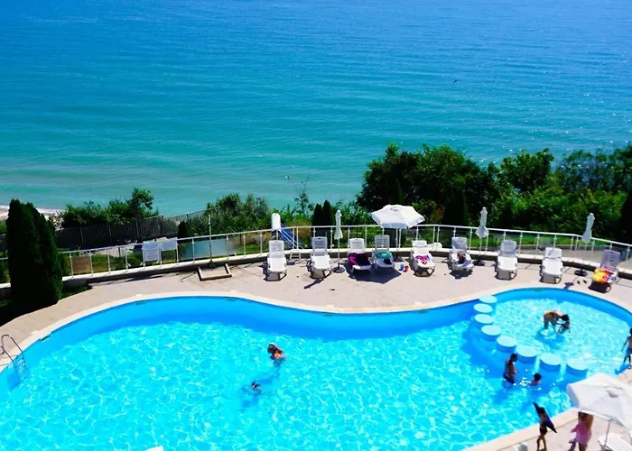 плажни силвър бийч - Silver Sea ビャラ